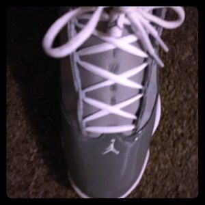 Authentic Jordan’s..... 6 rings wolf/grey